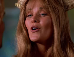 extant_XenaWarriorPrincess_2x11-HereSheComesMissAmphipolis_01676