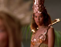 extant_XenaWarriorPrincess_2x11-HereSheComesMissAmphipolis_01678