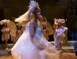 extant_XenaWarriorPrincess_2x11-HereSheComesMissAmphipolis_01752
