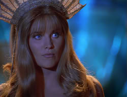 extant_XenaWarriorPrincess_2x11-HereSheComesMissAmphipolis_01787