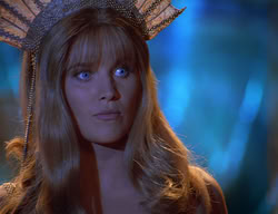 extant_XenaWarriorPrincess_2x11-HereSheComesMissAmphipolis_01794