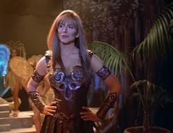extant_XenaWarriorPrincess_2x11-HereSheComesMissAmphipolis_01814