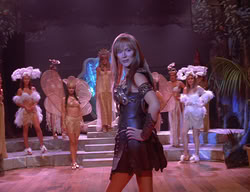 extant_XenaWarriorPrincess_2x11-HereSheComesMissAmphipolis_01839