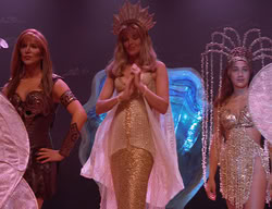 extant_XenaWarriorPrincess_2x11-HereSheComesMissAmphipolis_01858
