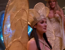 extant_XenaWarriorPrincess_2x11-HereSheComesMissAmphipolis_01930
