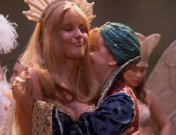 extant_XenaWarriorPrincess_2x11-HereSheComesMissAmphipolis_02063