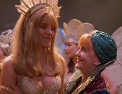 extant_XenaWarriorPrincess_2x11-HereSheComesMissAmphipolis_02064