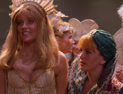 extant_XenaWarriorPrincess_2x11-HereSheComesMissAmphipolis_02069