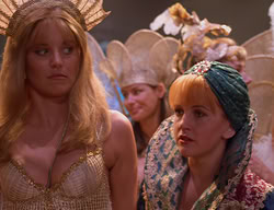 extant_XenaWarriorPrincess_2x11-HereSheComesMissAmphipolis_02072