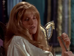 extant_XenaWarriorPrincess_2x11-HereSheComesMissAmphipolis_02085