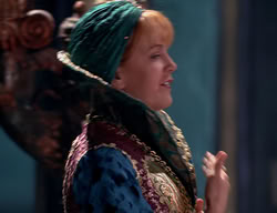 extant_XenaWarriorPrincess_2x11-HereSheComesMissAmphipolis_02090
