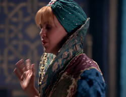 extant_XenaWarriorPrincess_2x11-HereSheComesMissAmphipolis_02096