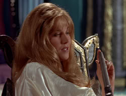 extant_XenaWarriorPrincess_2x11-HereSheComesMissAmphipolis_02109