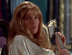 extant_XenaWarriorPrincess_2x11-HereSheComesMissAmphipolis_02123