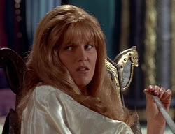 extant_XenaWarriorPrincess_2x11-HereSheComesMissAmphipolis_02131