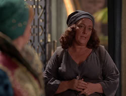 extant_XenaWarriorPrincess_2x11-HereSheComesMissAmphipolis_02148