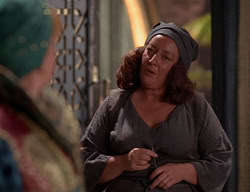 extant_XenaWarriorPrincess_2x11-HereSheComesMissAmphipolis_02152