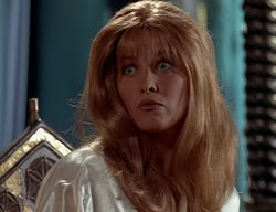 extant_XenaWarriorPrincess_2x11-HereSheComesMissAmphipolis_02157