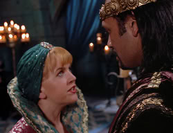 extant_XenaWarriorPrincess_2x11-HereSheComesMissAmphipolis_02256