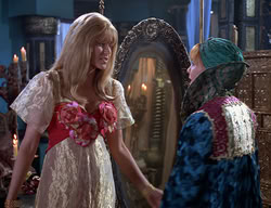 extant_XenaWarriorPrincess_2x11-HereSheComesMissAmphipolis_02282