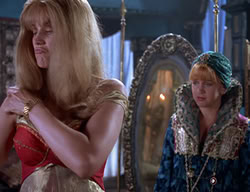 extant_XenaWarriorPrincess_2x11-HereSheComesMissAmphipolis_02312