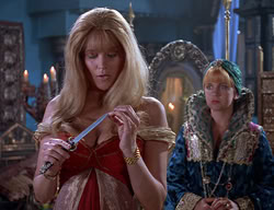 extant_XenaWarriorPrincess_2x11-HereSheComesMissAmphipolis_02332