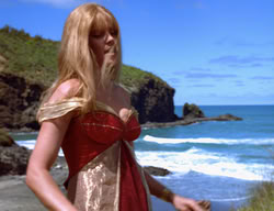 extant_XenaWarriorPrincess_2x11-HereSheComesMissAmphipolis_02364