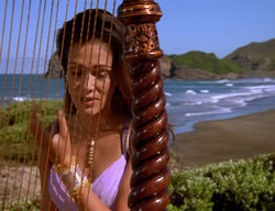 extant_XenaWarriorPrincess_2x11-HereSheComesMissAmphipolis_02391