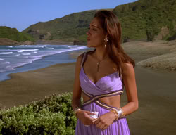extant_XenaWarriorPrincess_2x11-HereSheComesMissAmphipolis_02450