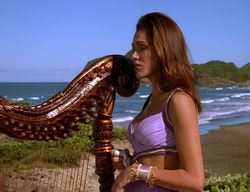 extant_XenaWarriorPrincess_2x11-HereSheComesMissAmphipolis_02460