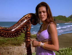 extant_XenaWarriorPrincess_2x11-HereSheComesMissAmphipolis_02465