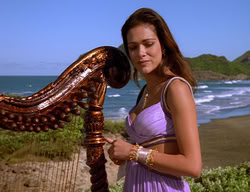 extant_XenaWarriorPrincess_2x11-HereSheComesMissAmphipolis_02466