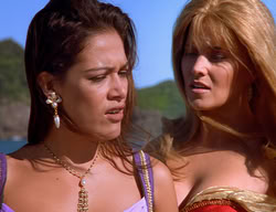 extant_XenaWarriorPrincess_2x11-HereSheComesMissAmphipolis_02527