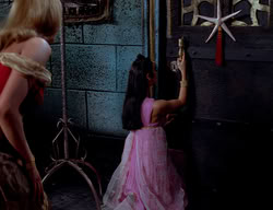 extant_XenaWarriorPrincess_2x11-HereSheComesMissAmphipolis_02638