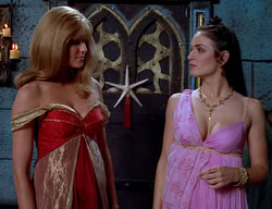 extant_XenaWarriorPrincess_2x11-HereSheComesMissAmphipolis_02655