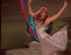 extant_XenaWarriorPrincess_2x11-HereSheComesMissAmphipolis_02741