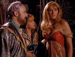 extant_XenaWarriorPrincess_2x11-HereSheComesMissAmphipolis_02755