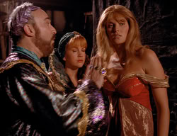 extant_XenaWarriorPrincess_2x11-HereSheComesMissAmphipolis_02760