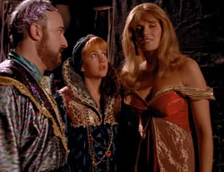extant_XenaWarriorPrincess_2x11-HereSheComesMissAmphipolis_02819