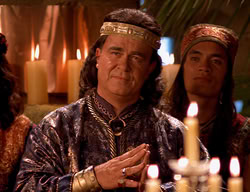 extant_XenaWarriorPrincess_2x11-HereSheComesMissAmphipolis_02825