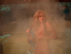 extant_XenaWarriorPrincess_2x11-HereSheComesMissAmphipolis_02881
