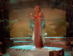 extant_XenaWarriorPrincess_2x11-HereSheComesMissAmphipolis_02887