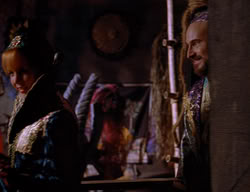 extant_XenaWarriorPrincess_2x11-HereSheComesMissAmphipolis_02954
