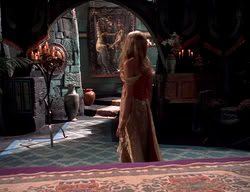 extant_XenaWarriorPrincess_2x11-HereSheComesMissAmphipolis_02989