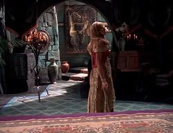 extant_XenaWarriorPrincess_2x11-HereSheComesMissAmphipolis_02992