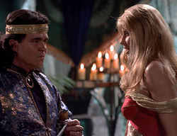extant_XenaWarriorPrincess_2x11-HereSheComesMissAmphipolis_03092
