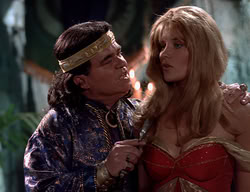 extant_XenaWarriorPrincess_2x11-HereSheComesMissAmphipolis_03102