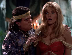 extant_XenaWarriorPrincess_2x11-HereSheComesMissAmphipolis_03108