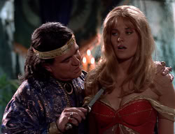 extant_XenaWarriorPrincess_2x11-HereSheComesMissAmphipolis_03110