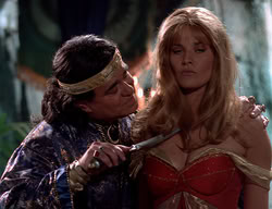 extant_XenaWarriorPrincess_2x11-HereSheComesMissAmphipolis_03113